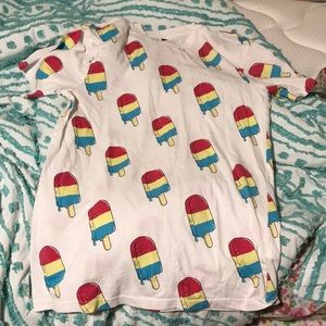 Red white and blue popsicle graphic tee